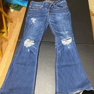 American Eagle blue jeans